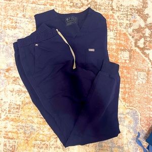 Men’s medium FIGS jogger scrubs navy